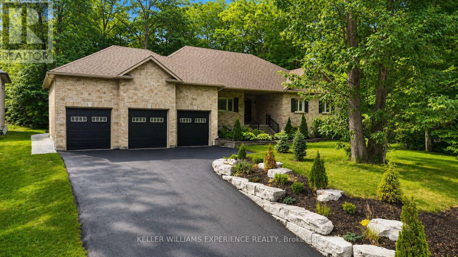 41 Heron Boulevard, Springwater (Snow Valley), Ontario  L0L 1Y3 - Photo 1 - S13810138