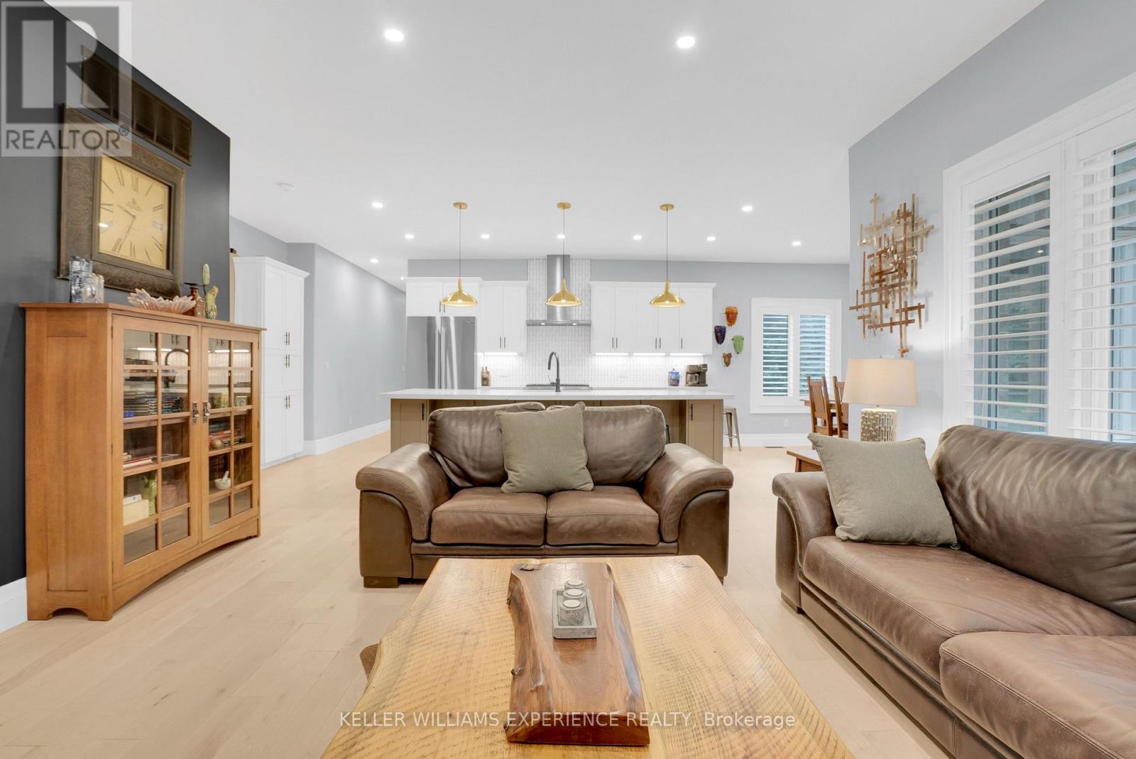 41 Heron Boulevard, Springwater (Snow Valley), Ontario  L0L 1Y3 - Photo 10 - S13810138