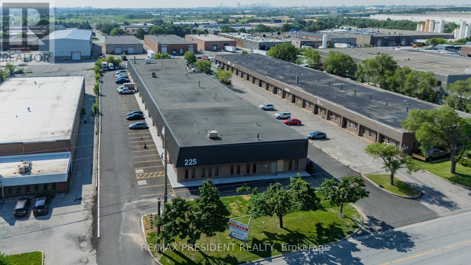 12 - 225 Advance Boulevard, Brampton, Ontario  L6T 4J2 - Photo 4 - W13810110