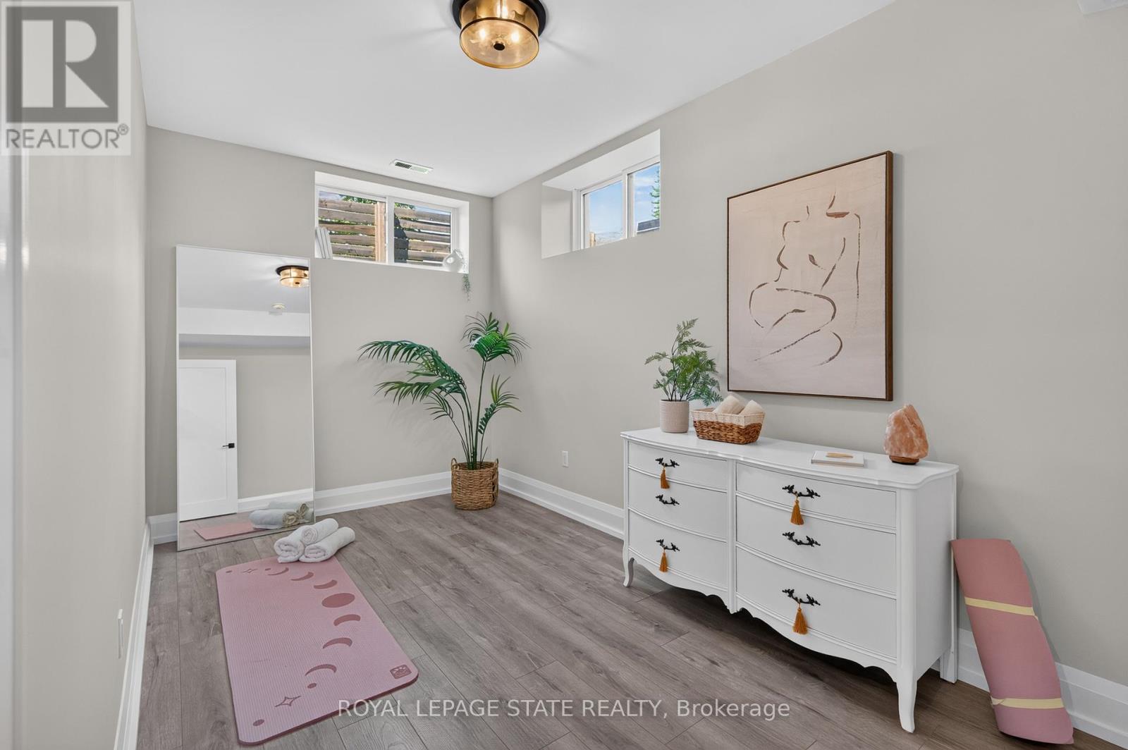 1047 Meredith Avenue, Mississauga, Ontario  L5E 2C6 - Photo 42 - W13810118