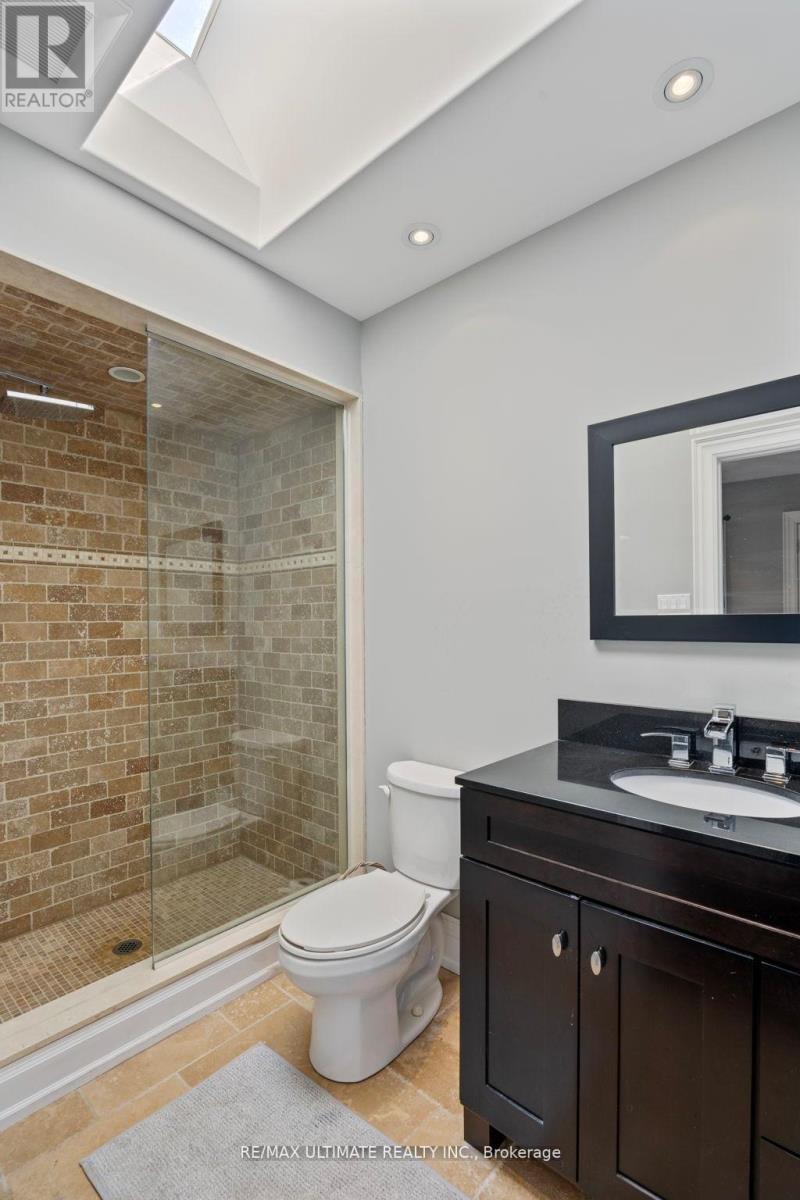23 Seneca Avenue, Toronto, Ontario  M6N 2G7 - Photo 31 - W13810124