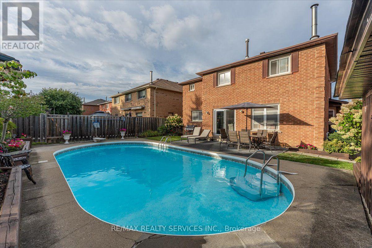 18 Corkett Drive, Brampton, Ontario  L6X 3H3 - Photo 36 - W13810154