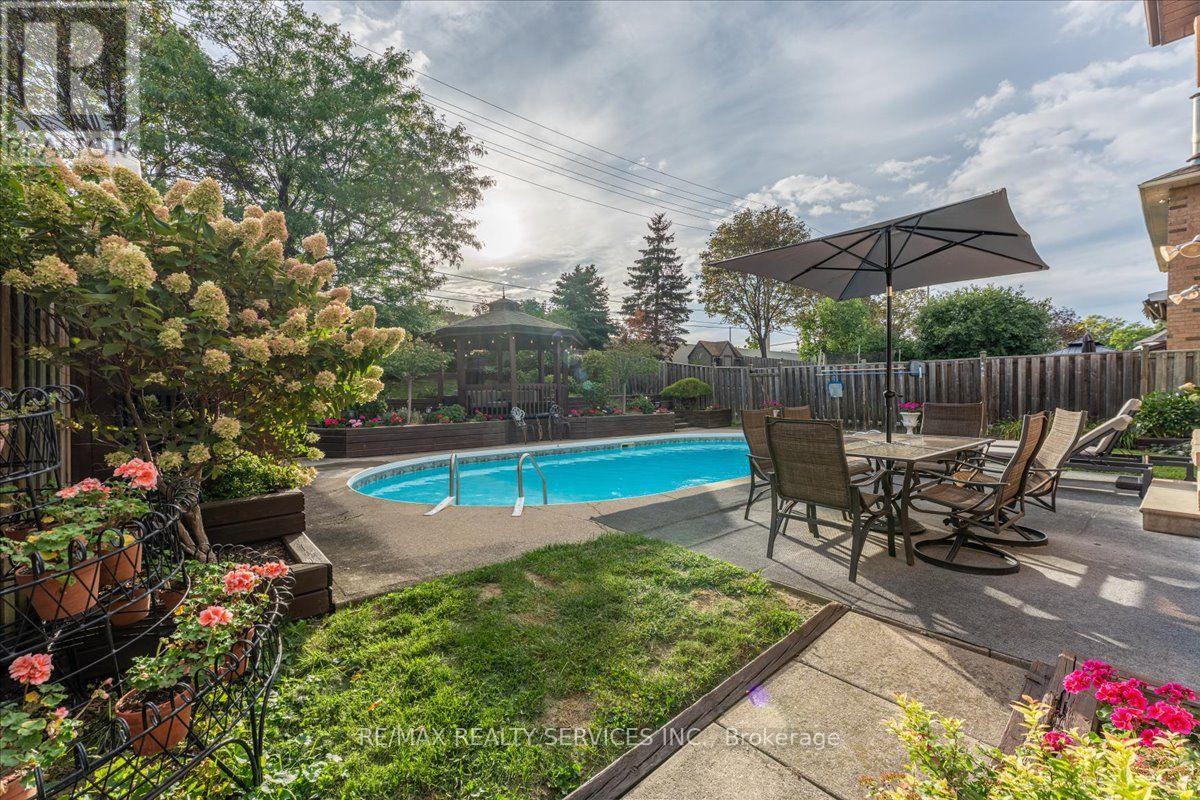 18 Corkett Drive, Brampton, Ontario  L6X 3H3 - Photo 41 - W13810154