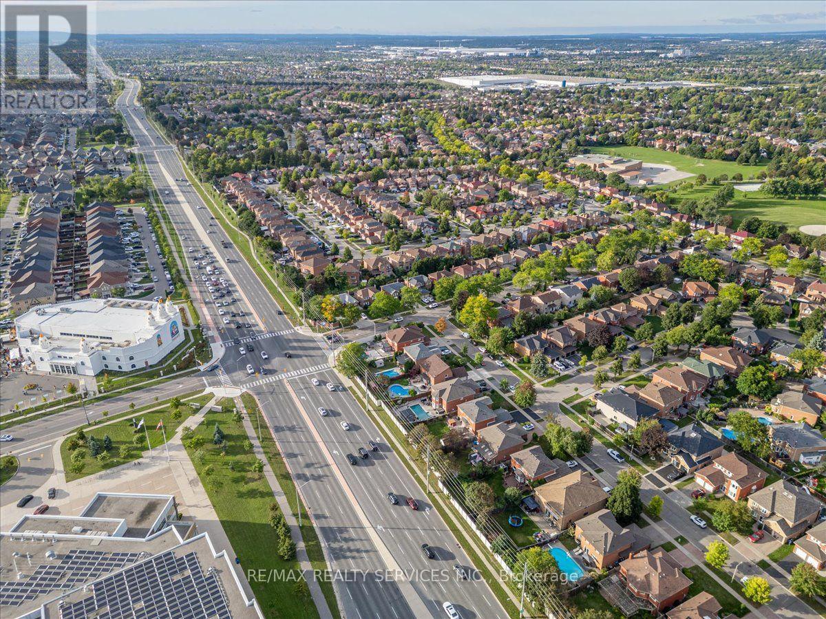 18 Corkett Drive, Brampton, Ontario  L6X 3H3 - Photo 48 - W13810154