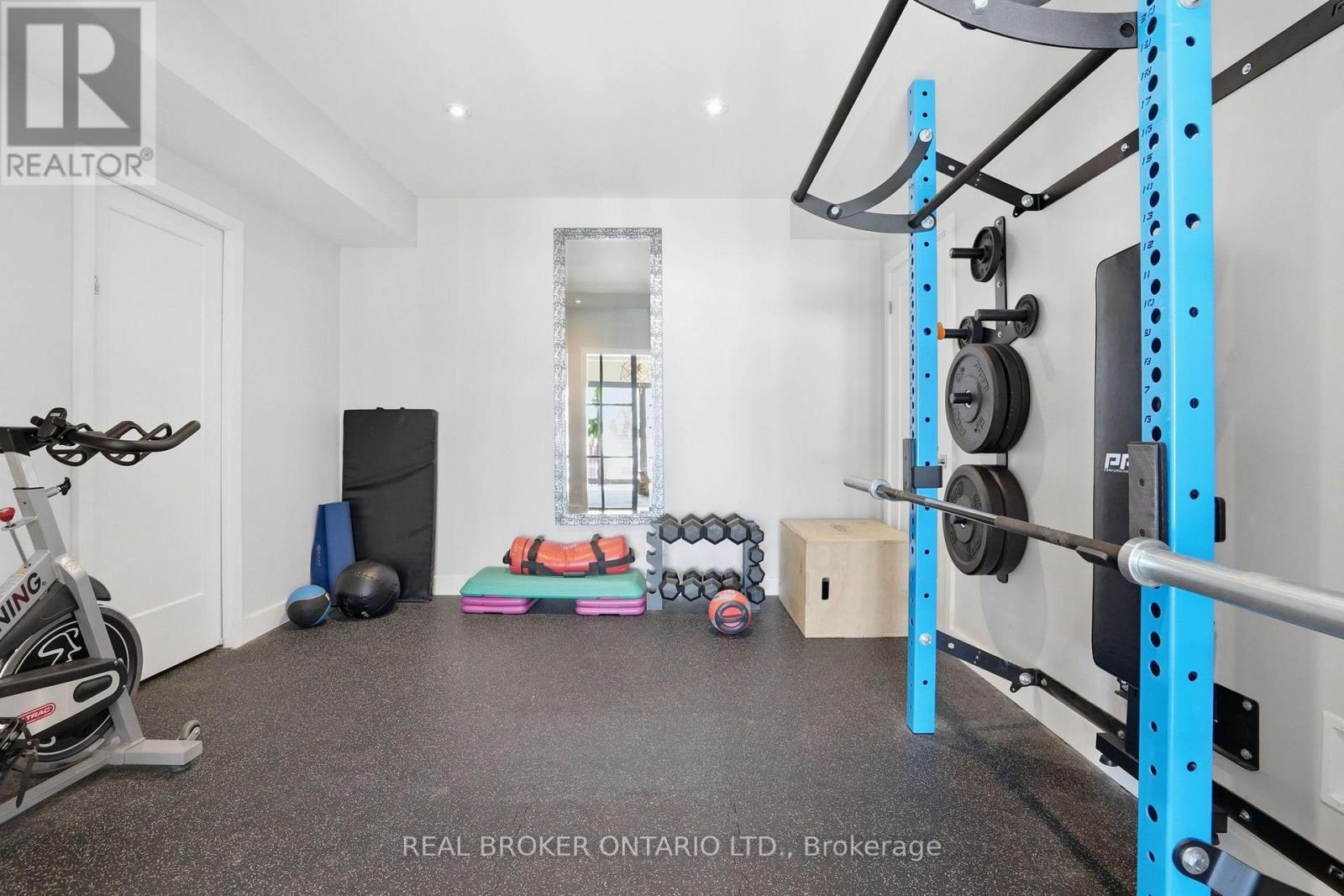 868 Danforth Place, Burlington, Ontario  L7T 1S2 - Photo 29 - W13810262