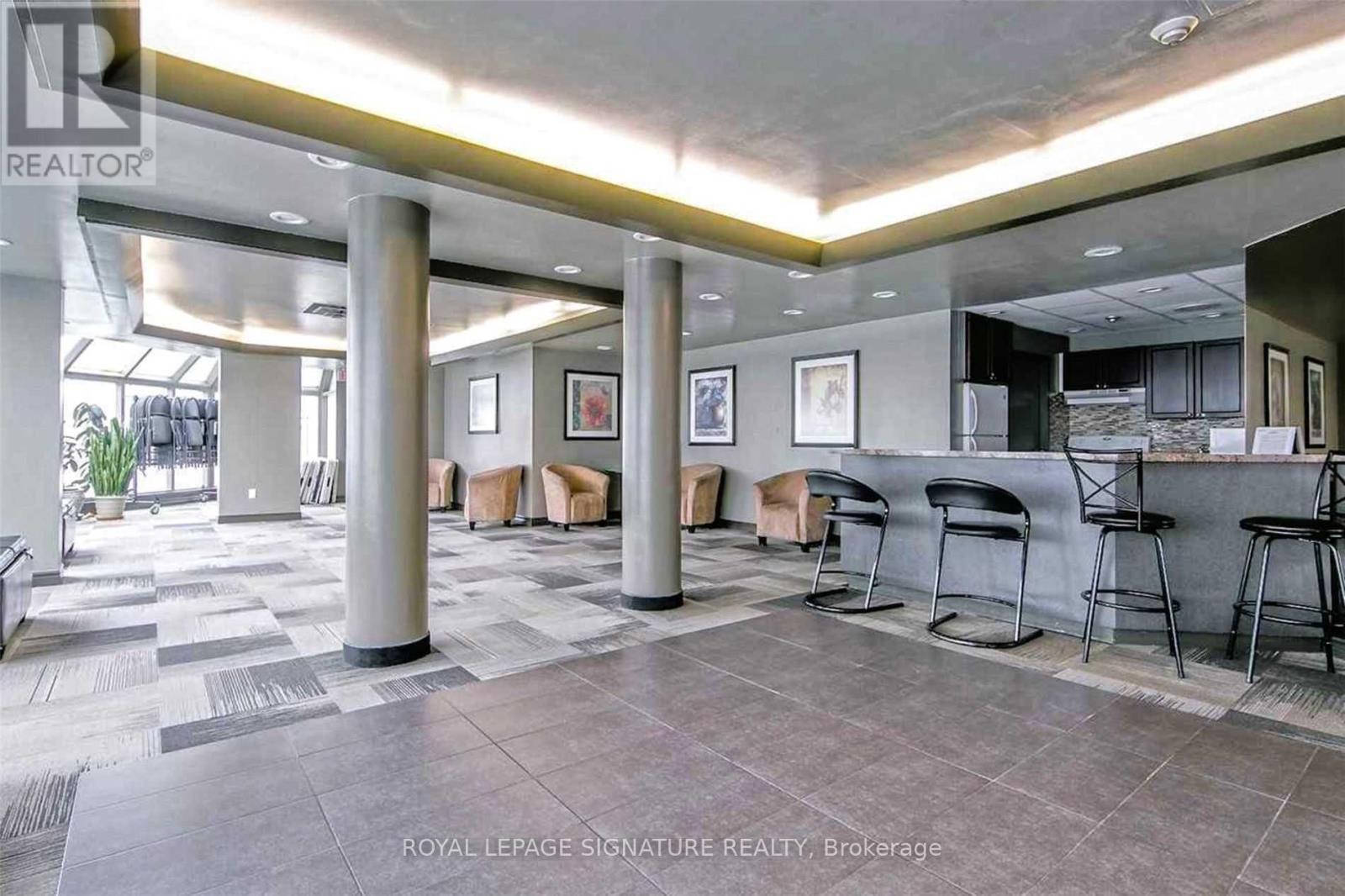 408 - 700 Constellation Drive, Mississauga, Ontario  L5R 3G8 - Photo 2 - W13810328