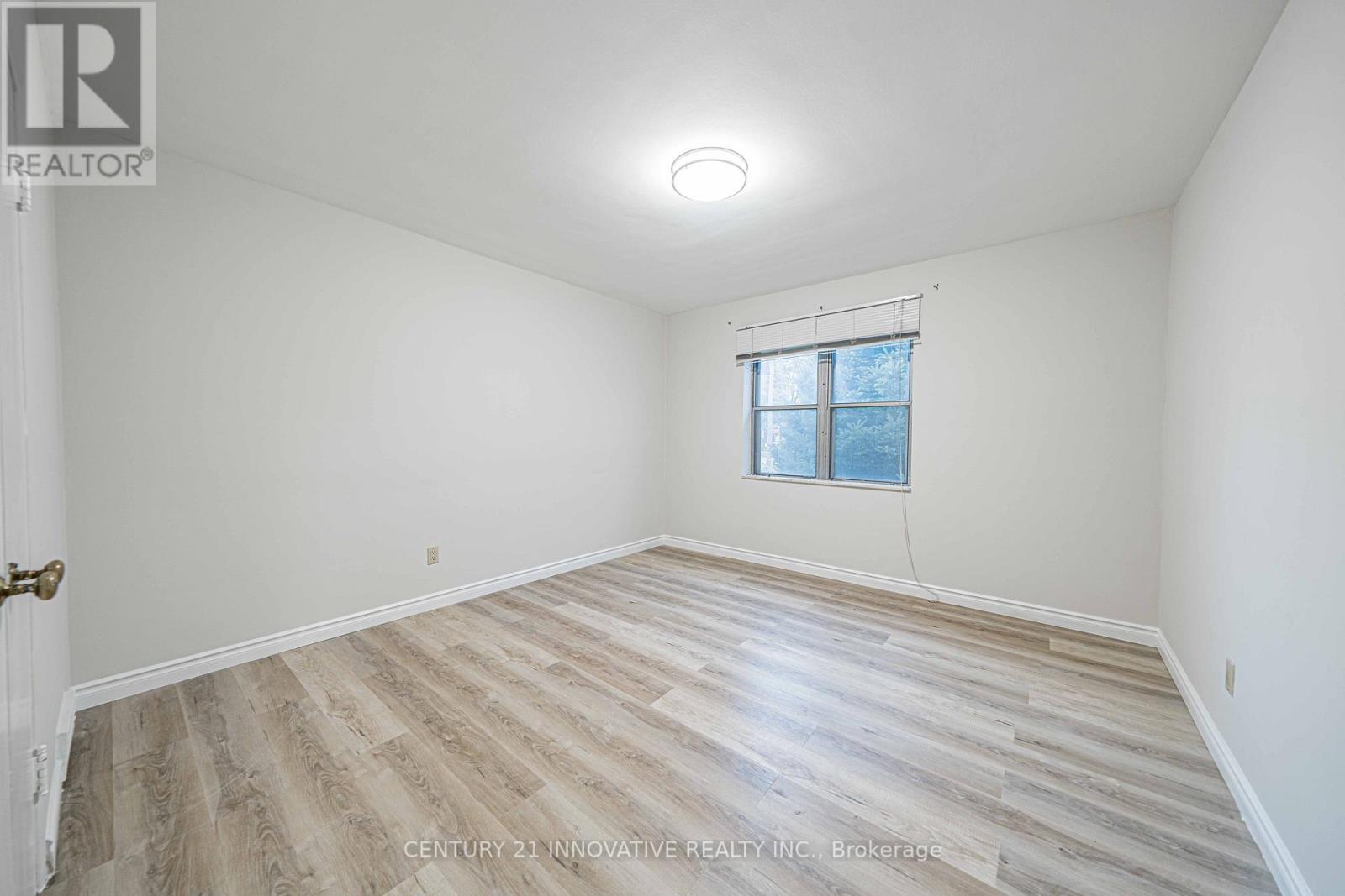 Upper - 22 Carysfort Road, Toronto, Ontario  M8Z 4X2 - Photo 17 - W13810334