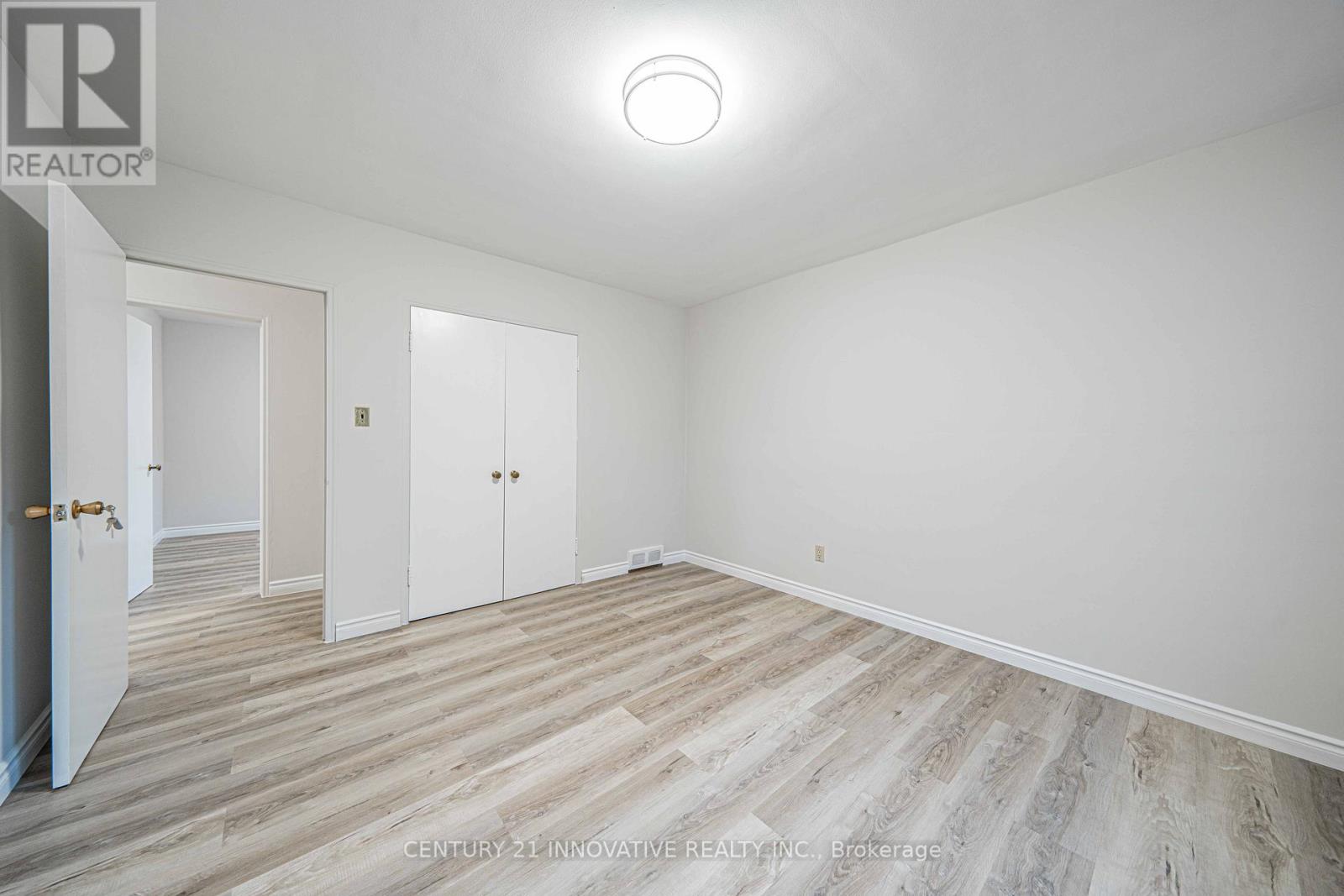 Upper - 22 Carysfort Road, Toronto, Ontario  M8Z 4X2 - Photo 19 - W13810334
