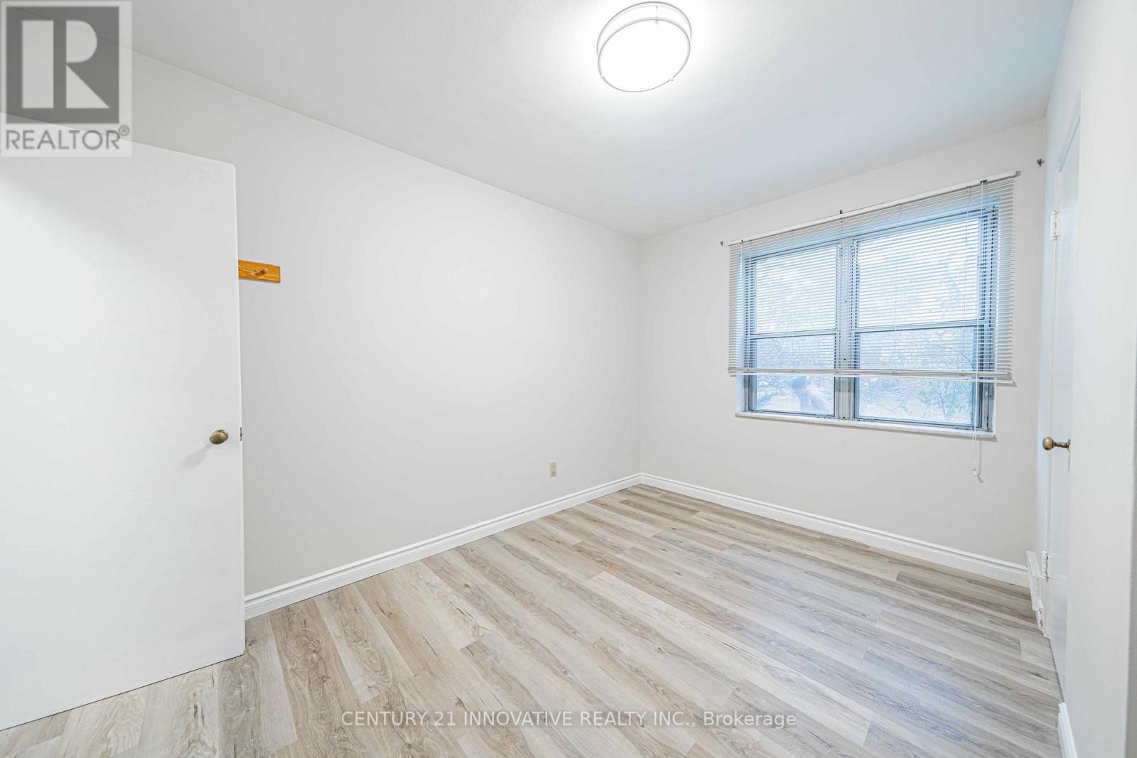 Upper - 22 Carysfort Road, Toronto, Ontario  M8Z 4X2 - Photo 23 - W13810334