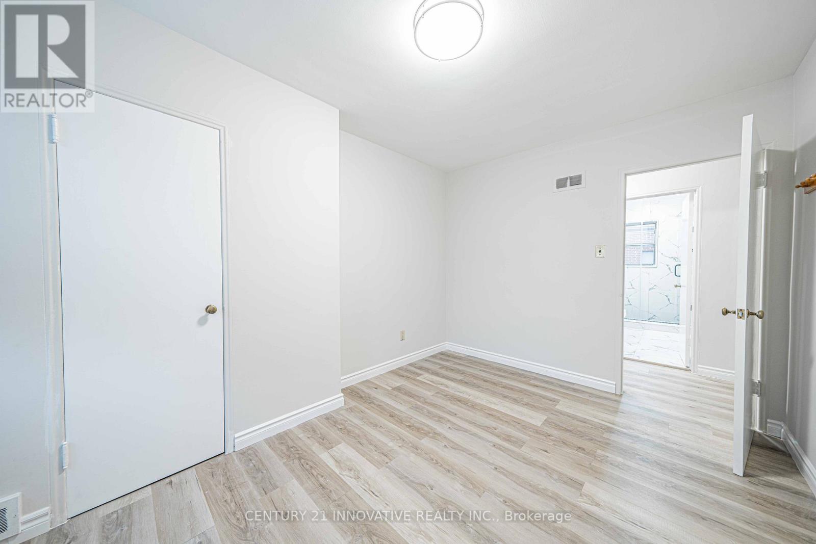 Upper - 22 Carysfort Road, Toronto, Ontario  M8Z 4X2 - Photo 26 - W13810334