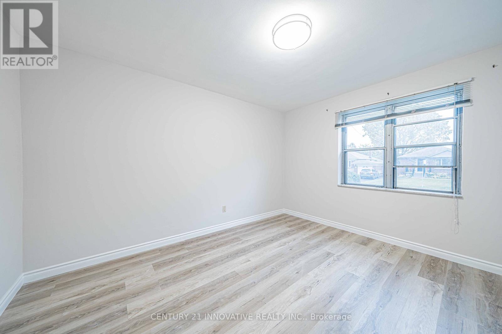 Upper - 22 Carysfort Road, Toronto, Ontario  M8Z 4X2 - Photo 27 - W13810334