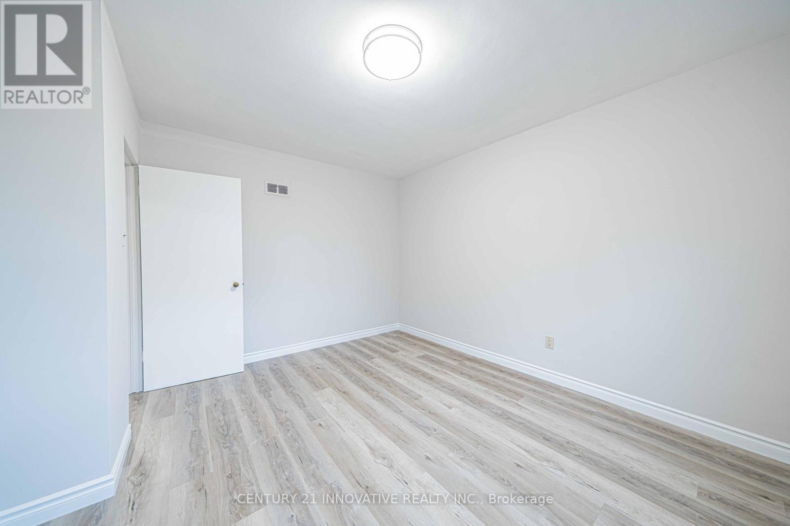 Upper - 22 Carysfort Road, Toronto, Ontario  M8Z 4X2 - Photo 29 - W13810334