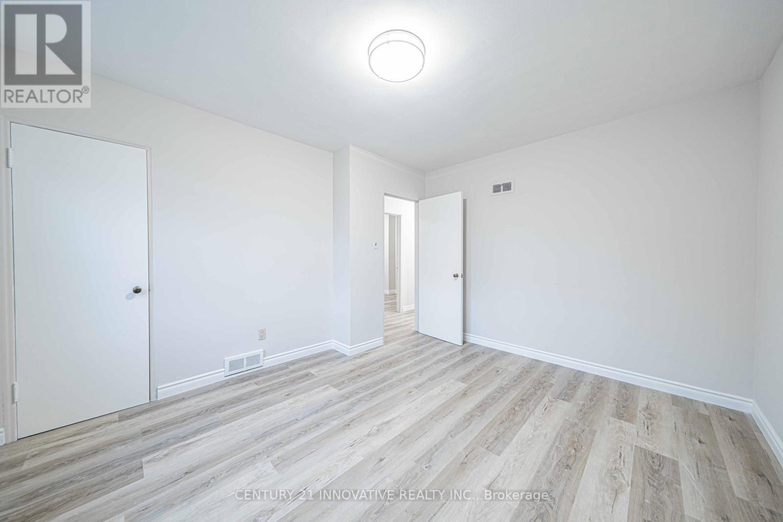 Upper - 22 Carysfort Road, Toronto, Ontario  M8Z 4X2 - Photo 30 - W13810334