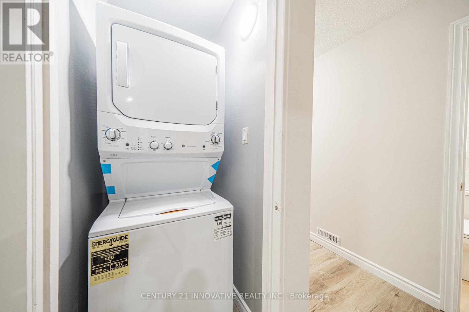 Upper - 22 Carysfort Road, Toronto, Ontario  M8Z 4X2 - Photo 35 - W13810334