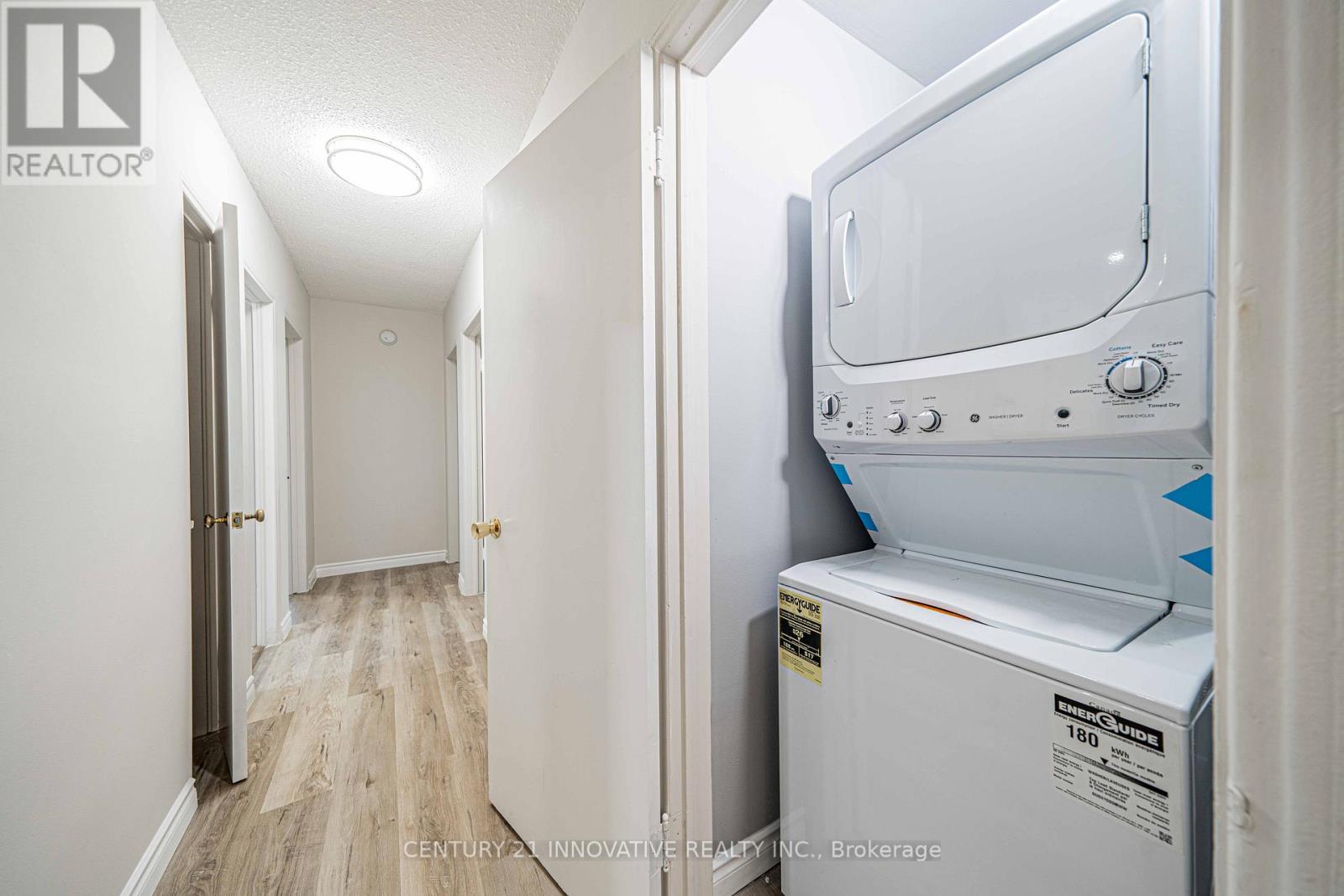 Upper - 22 Carysfort Road, Toronto, Ontario  M8Z 4X2 - Photo 36 - W13810334