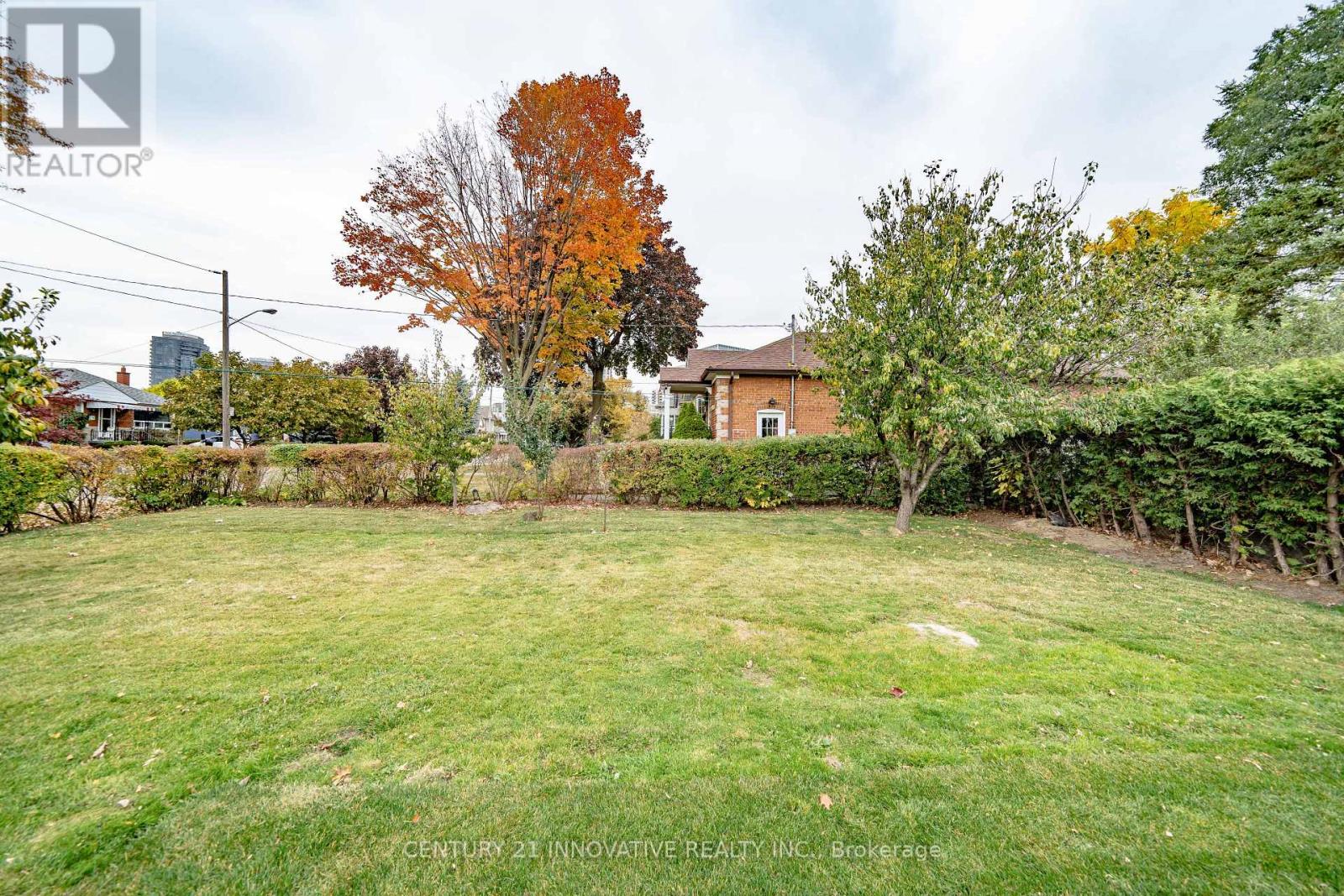 Upper - 22 Carysfort Road, Toronto, Ontario  M8Z 4X2 - Photo 42 - W13810334