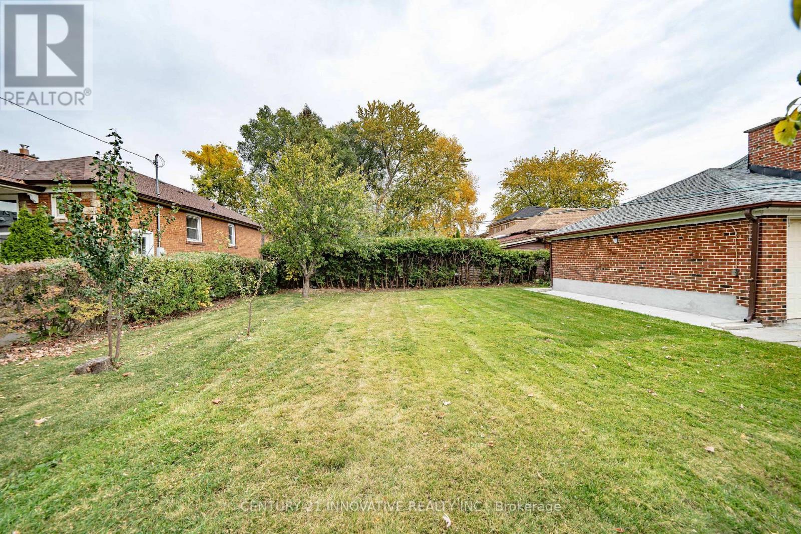Upper - 22 Carysfort Road, Toronto, Ontario  M8Z 4X2 - Photo 44 - W13810334