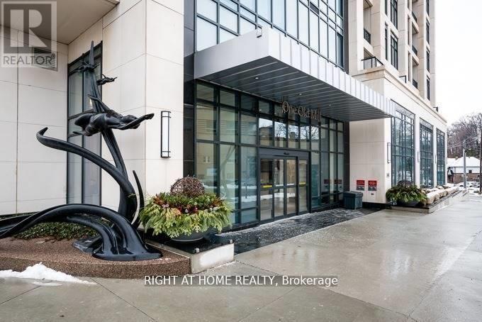 430 - 1 Old Mill Drive, Toronto, Ontario  M6S 0A1 - Photo 3 - W13810348