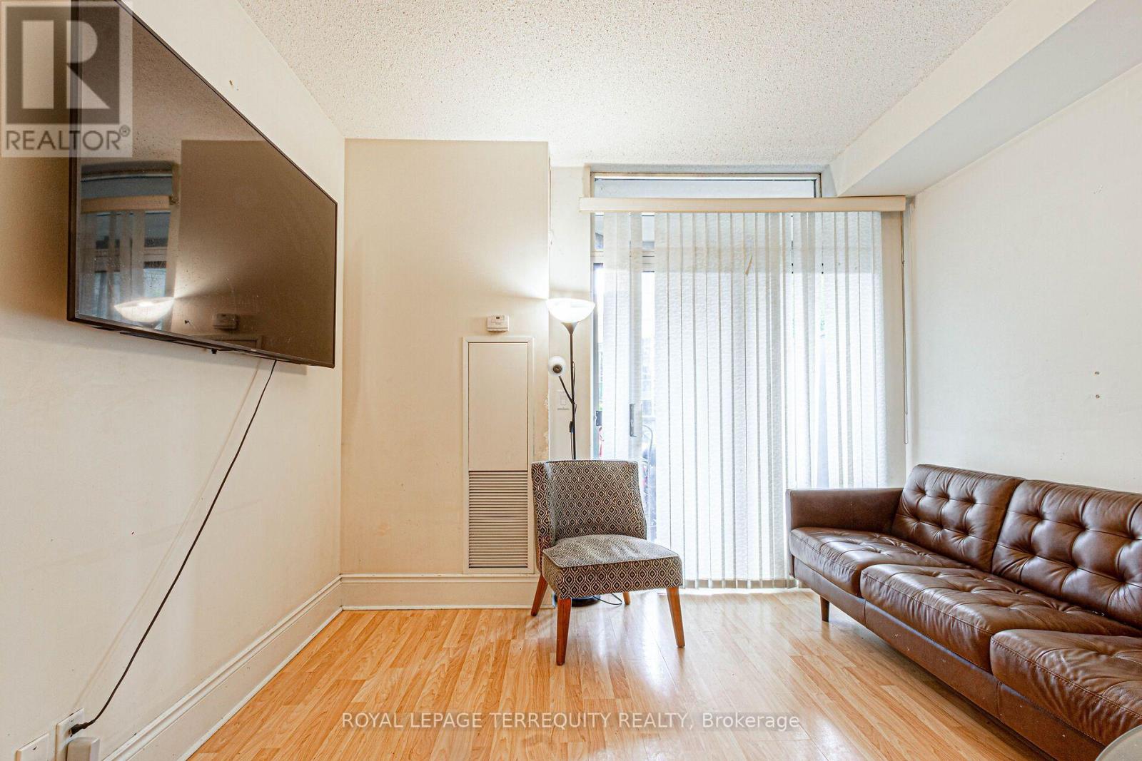 226 - 3888 Duke Of York Boulevard, Mississauga, Ontario  L5B 4P5 - Photo 10 - W13810350