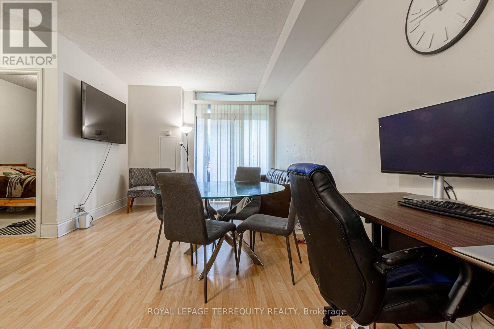 226 - 3888 Duke Of York Boulevard, Mississauga, Ontario  L5B 4P5 - Photo 14 - W13810350