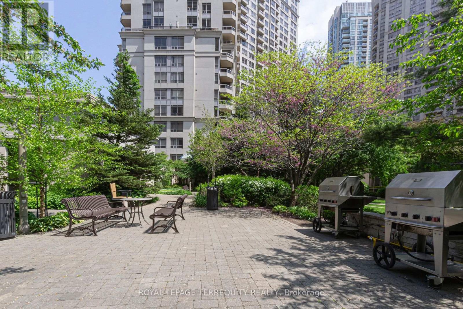 226 - 3888 Duke Of York Boulevard, Mississauga, Ontario  L5B 4P5 - Photo 26 - W13810350