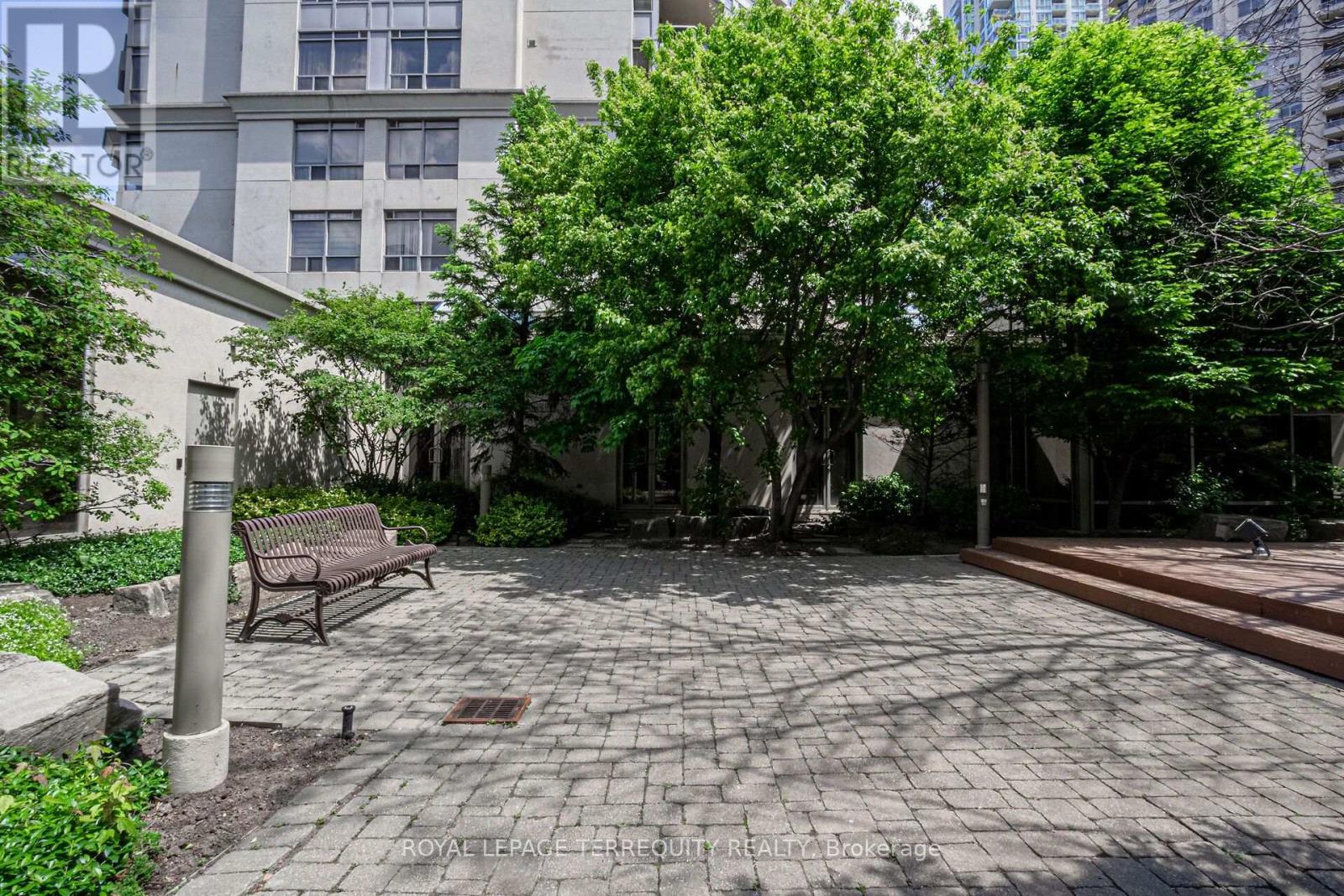 226 - 3888 Duke Of York Boulevard, Mississauga, Ontario  L5B 4P5 - Photo 28 - W13810350
