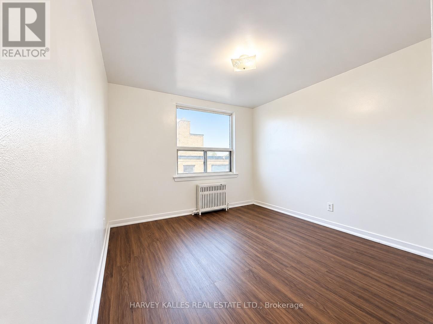402 - 1490 Eglinton Avenue W, Toronto, Ontario M6E 2G5 - Photo 11 - W13798440