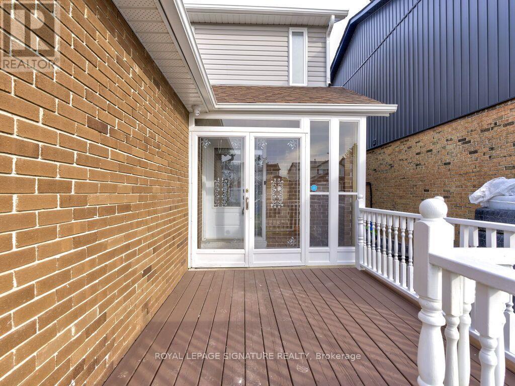 370 Hansen Road, Brampton, Ontario  L6V 3P7 - Photo 2 - W13779588