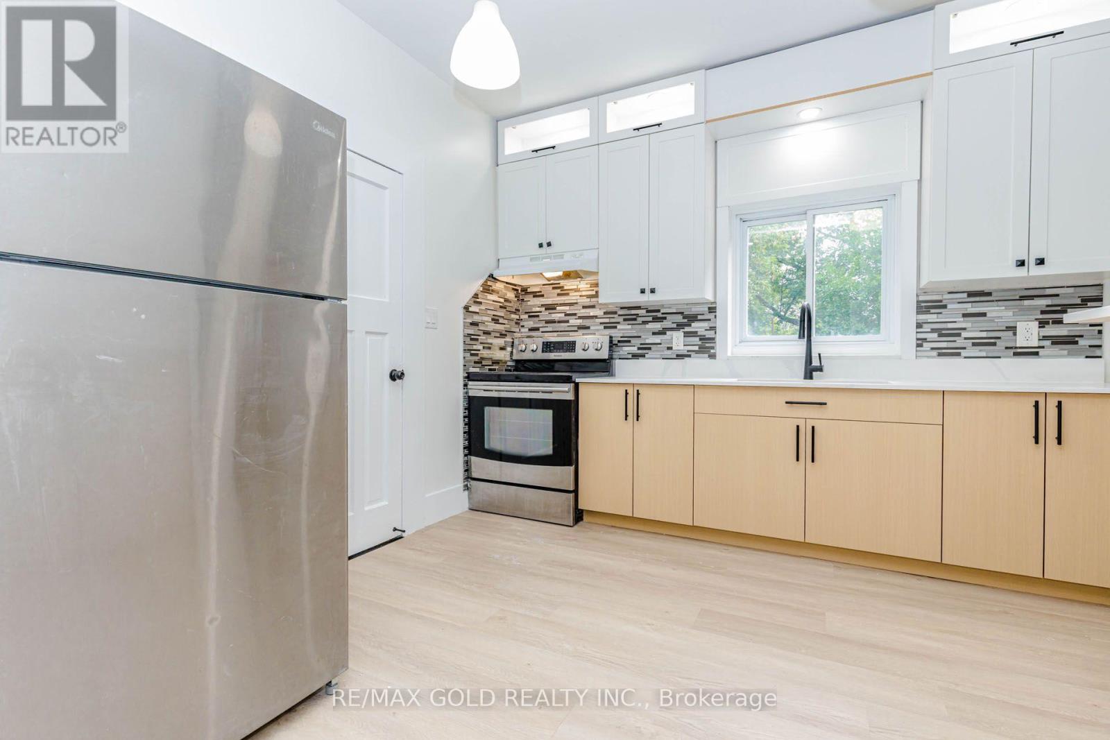 108 Norfolk Avenue, Cambridge, Ontario  N1R 3V2 - Photo 12 - X13810242