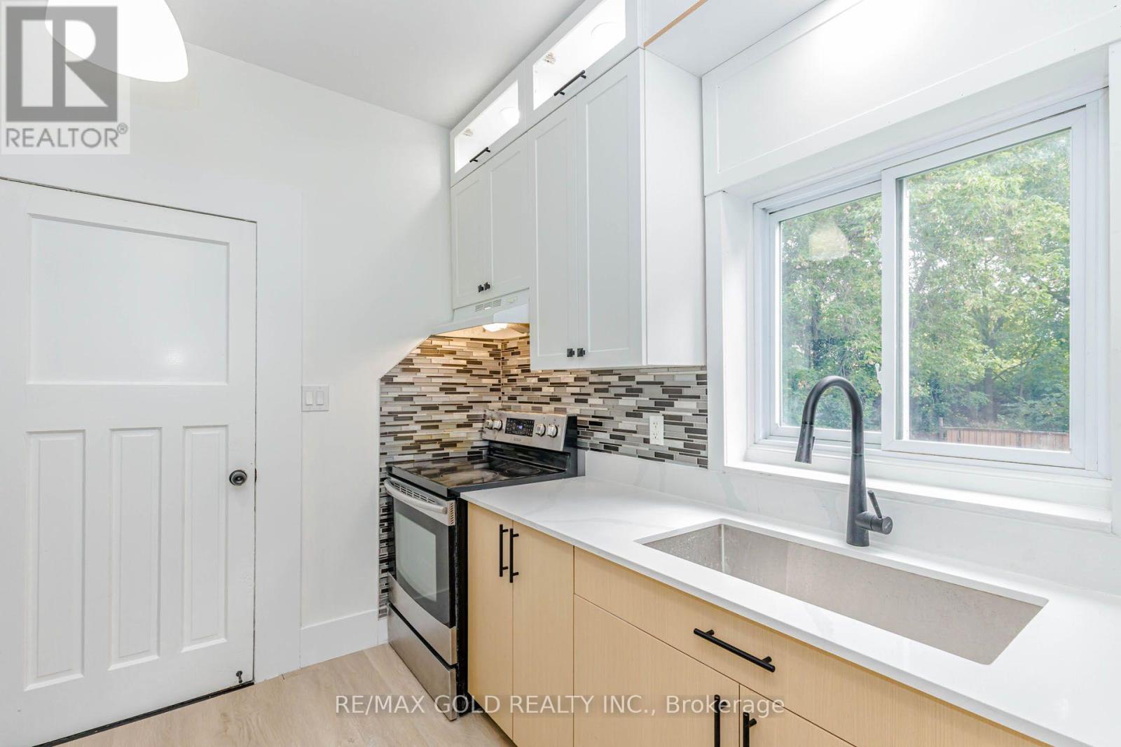 108 Norfolk Avenue, Cambridge, Ontario  N1R 3V2 - Photo 14 - X13810242