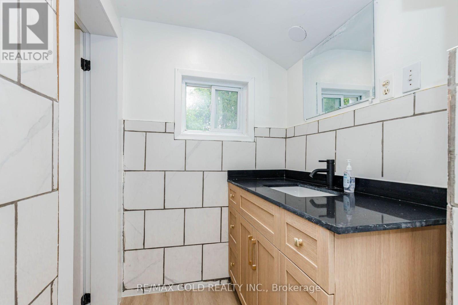 108 Norfolk Avenue, Cambridge, Ontario  N1R 3V2 - Photo 30 - X13810242