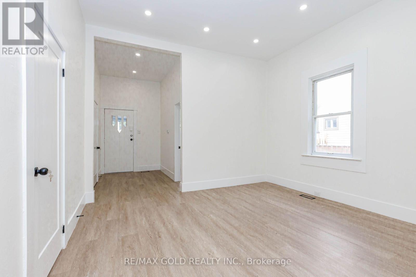 108 Norfolk Avenue, Cambridge, Ontario  N1R 3V2 - Photo 5 - X13810242