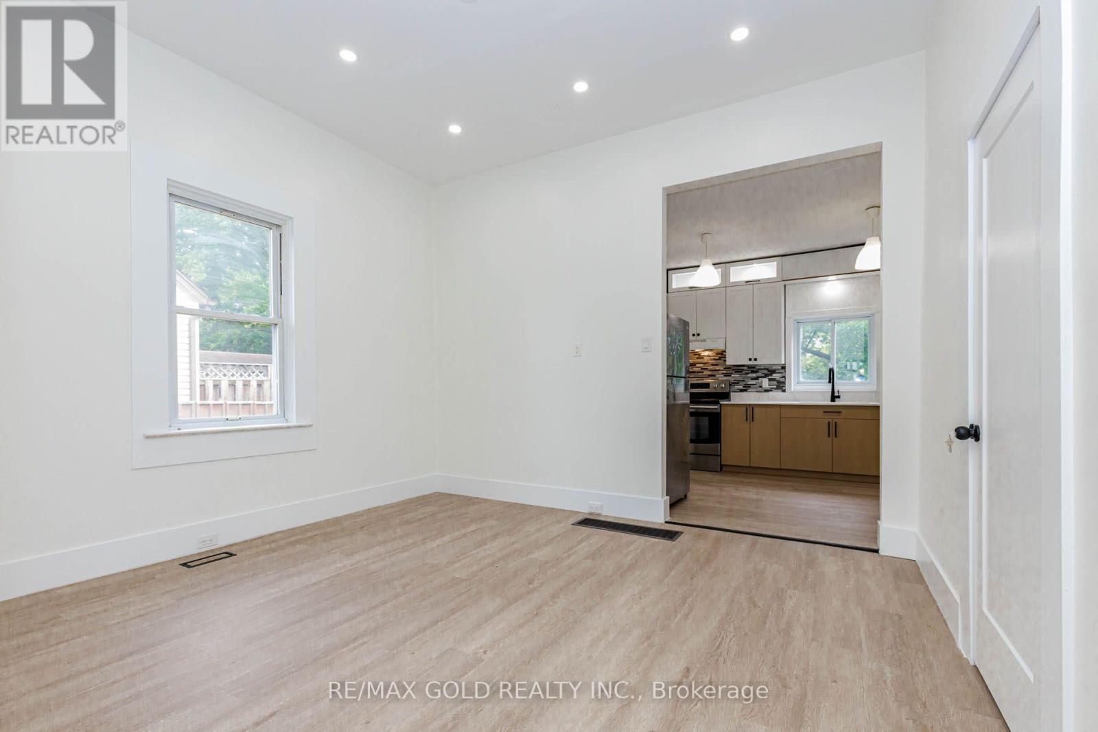 108 Norfolk Avenue, Cambridge, Ontario  N1R 3V2 - Photo 6 - X13810242