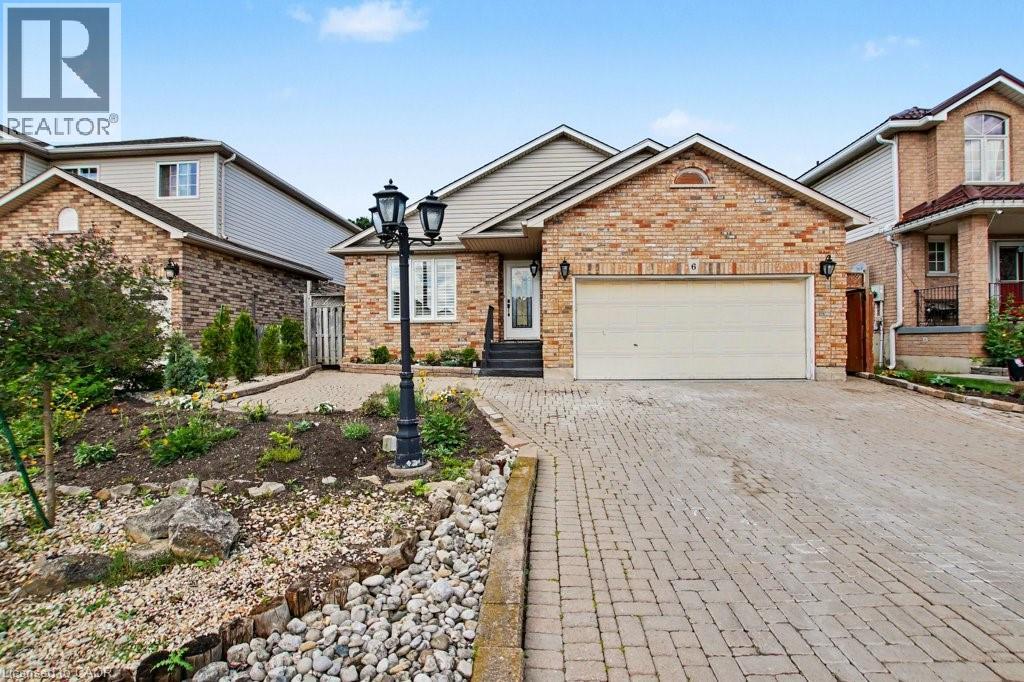 6 THEODORE Drive, Hamilton, Ontario