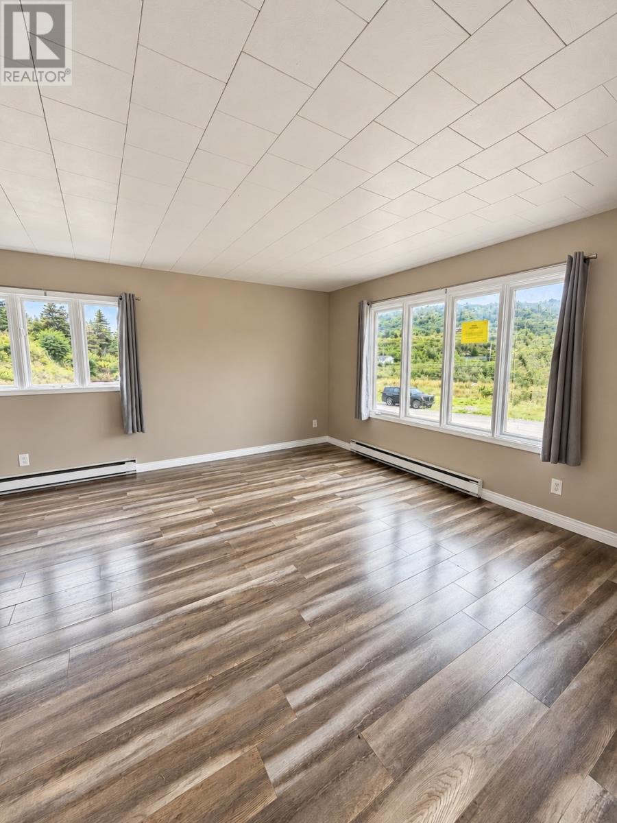 73 Beach Avenue, Salmon Cove — photo 6