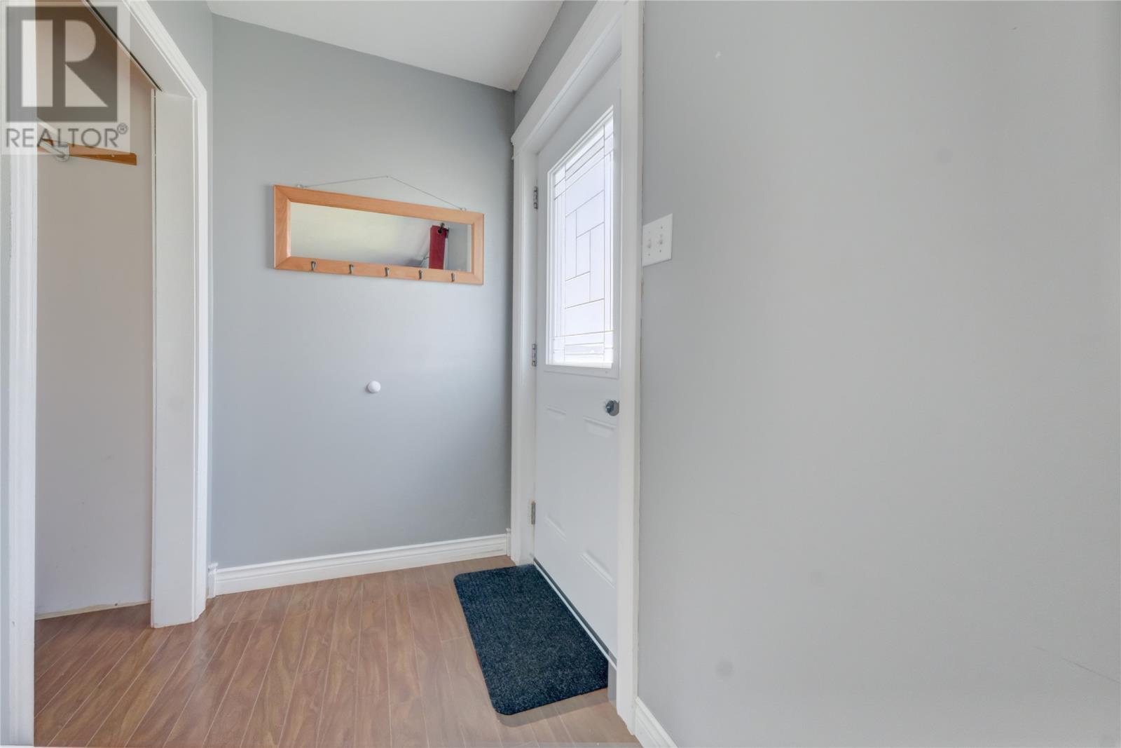 18 Mountainview Road, Massey Drive — photo 2