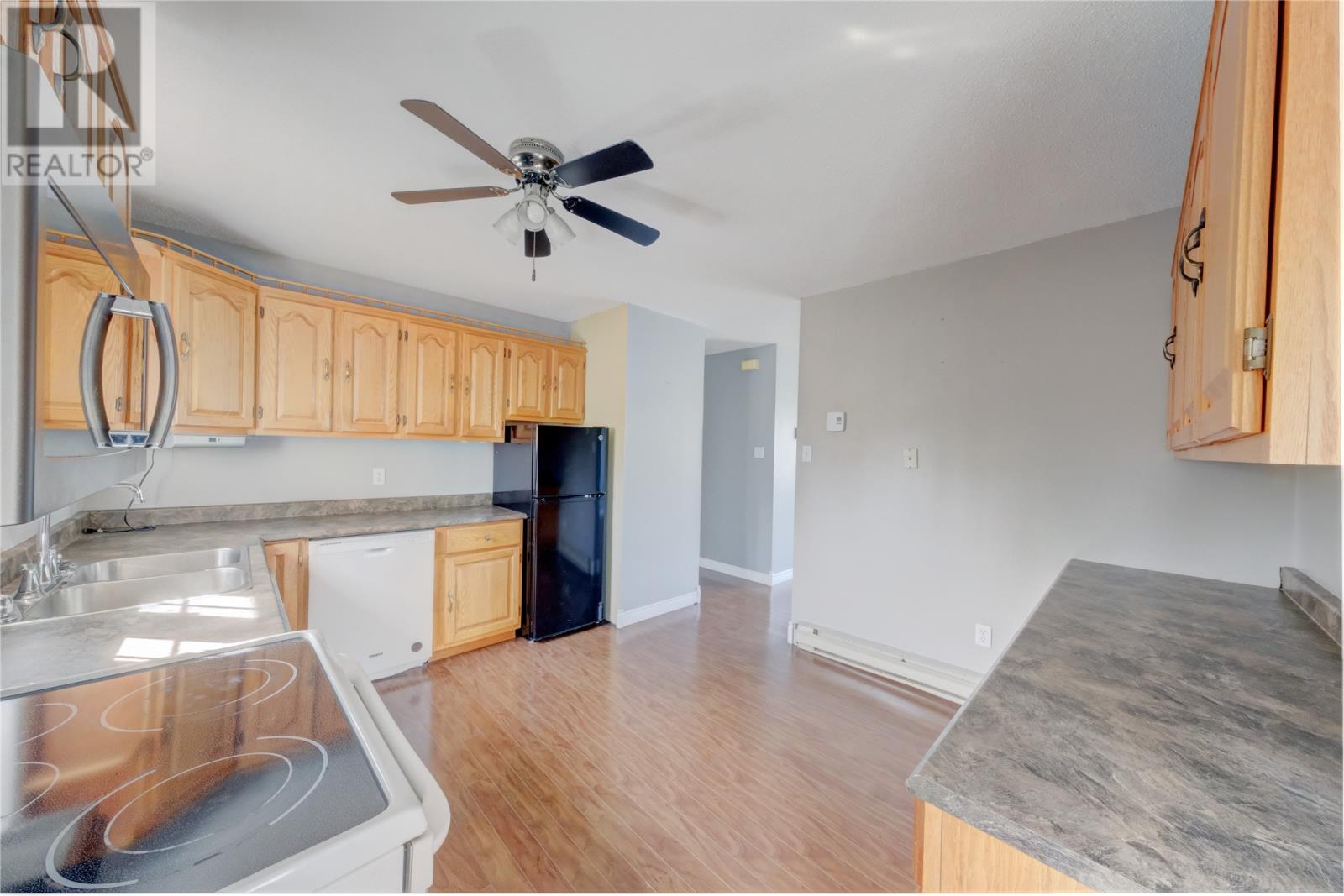 18 Mountainview Road, Massey Drive — photo 7