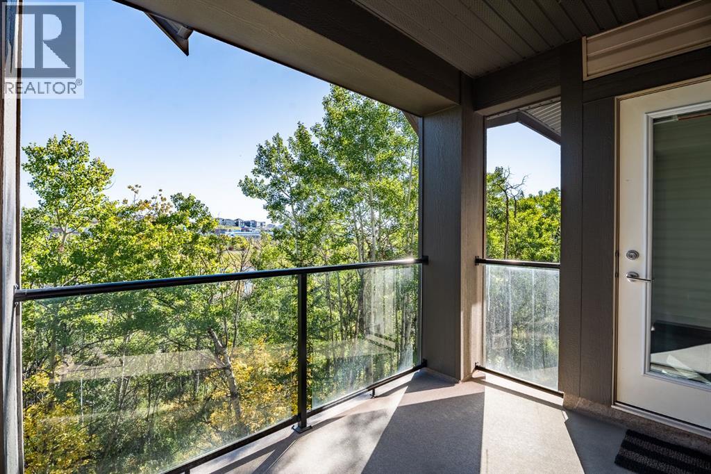 209, 45 Aspenmont Heights SW, Calgary, Alberta