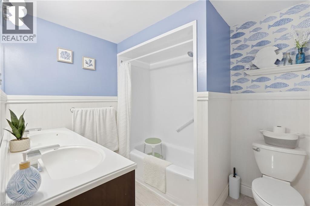 10 Courtland Avenue, Hamilton, Ontario  L9C 5Z2 - Photo 16 - 40858619