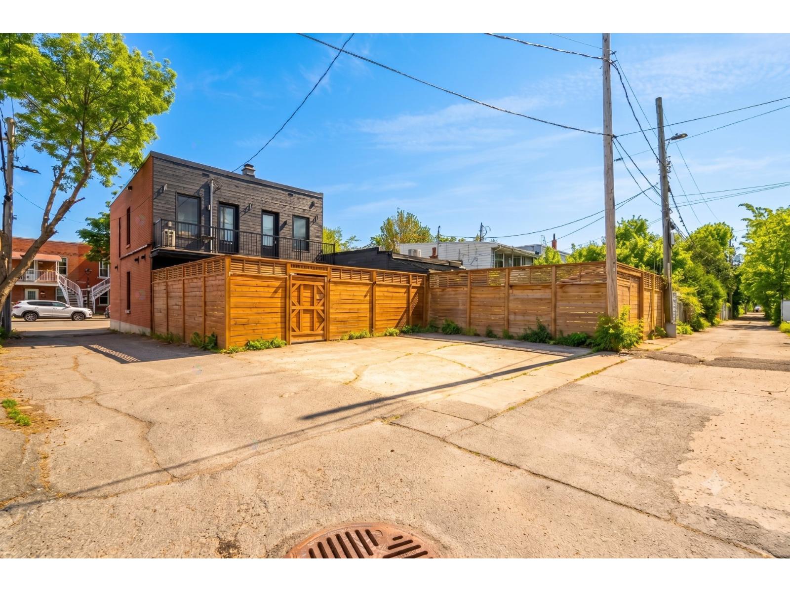5925 Rue Mazarin Montréal (Le Sud-Ouest) Quebec Canada H4E2X1 5