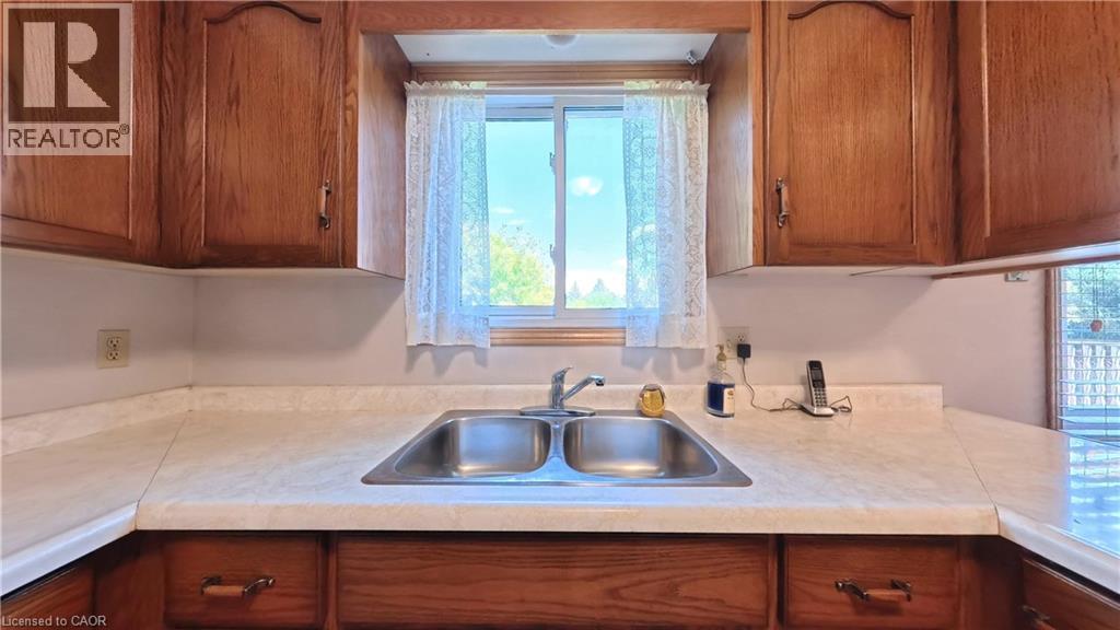 56 Scenic Wood Crescent, Kitchener, Ontario  N2A 3N6 - Photo 14 - 40865235