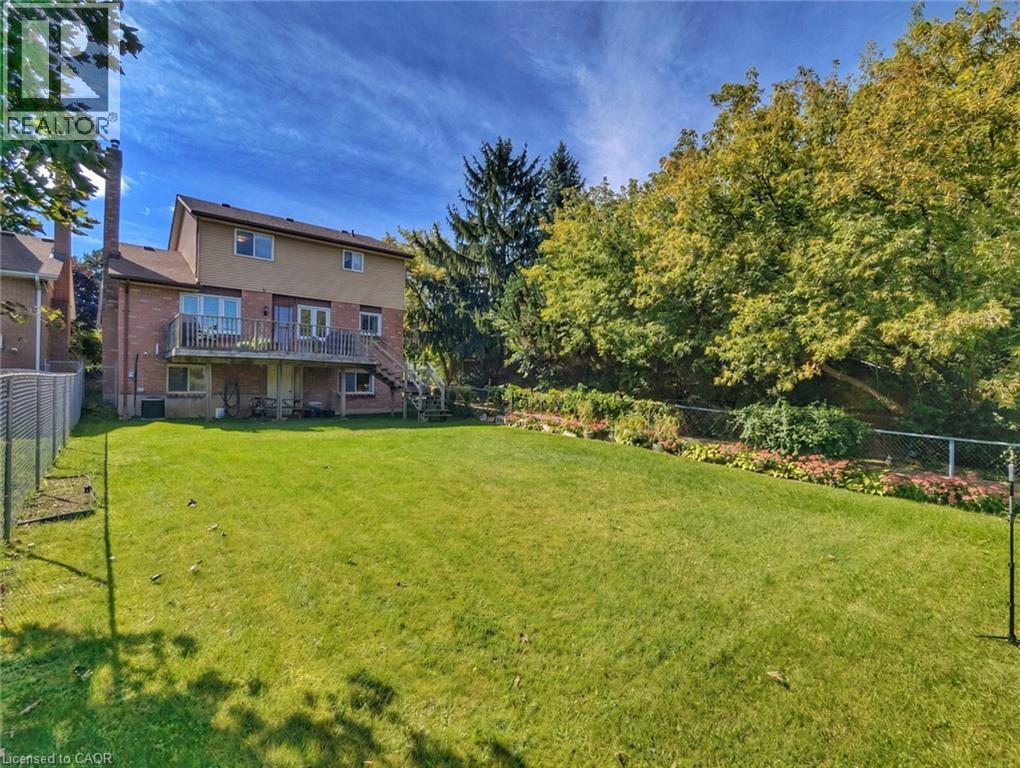 56 Scenic Wood Crescent, Kitchener, Ontario  N2A 3N6 - Photo 41 - 40865235