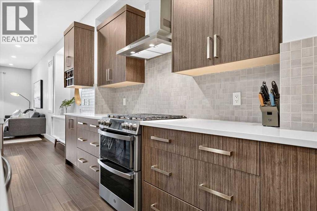 4656 82 Street NW, Calgary, Alberta  T3B 2P7 - Photo 6 - A2346088