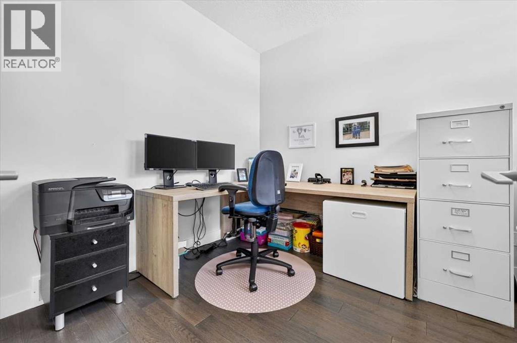 4656 82 Street NW, Calgary, Alberta  T3B 2P7 - Photo 22 - A2346088