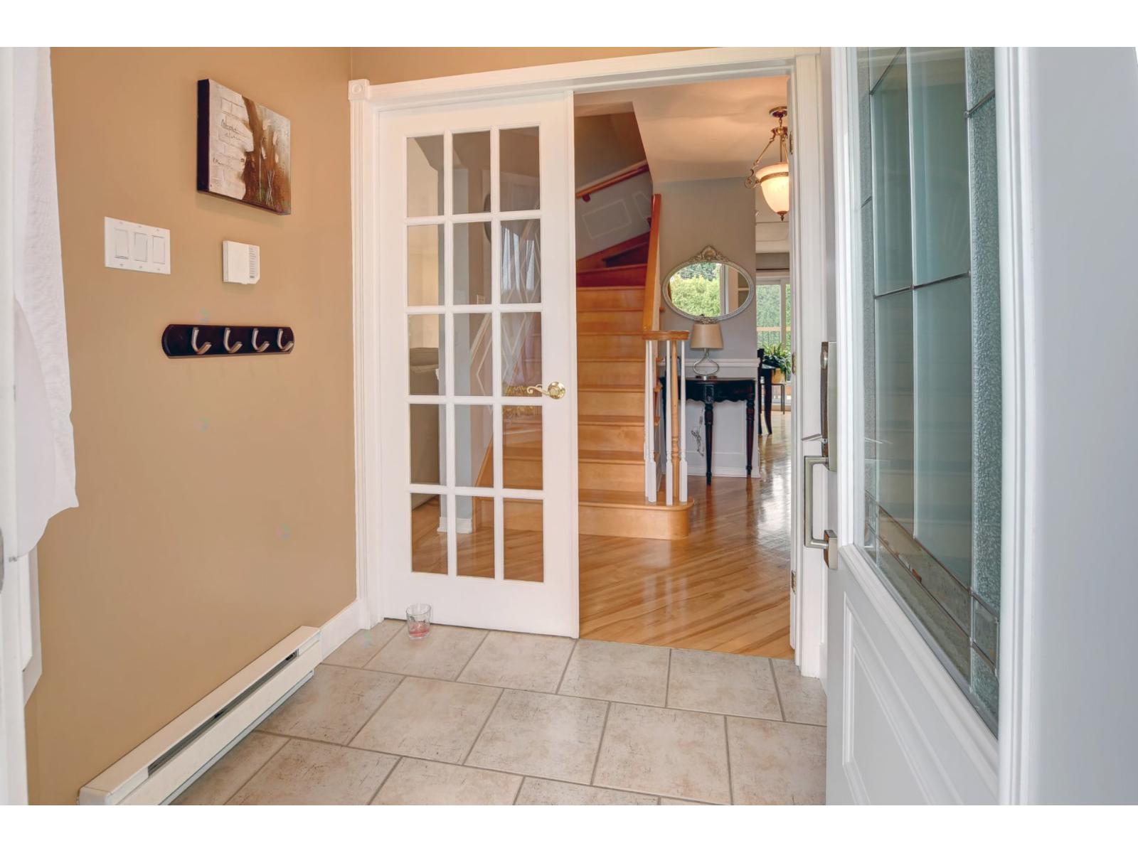 315 Rue Dagenais Repentigny (Le Gardeur) Quebec Canada J5Z4Y9 2