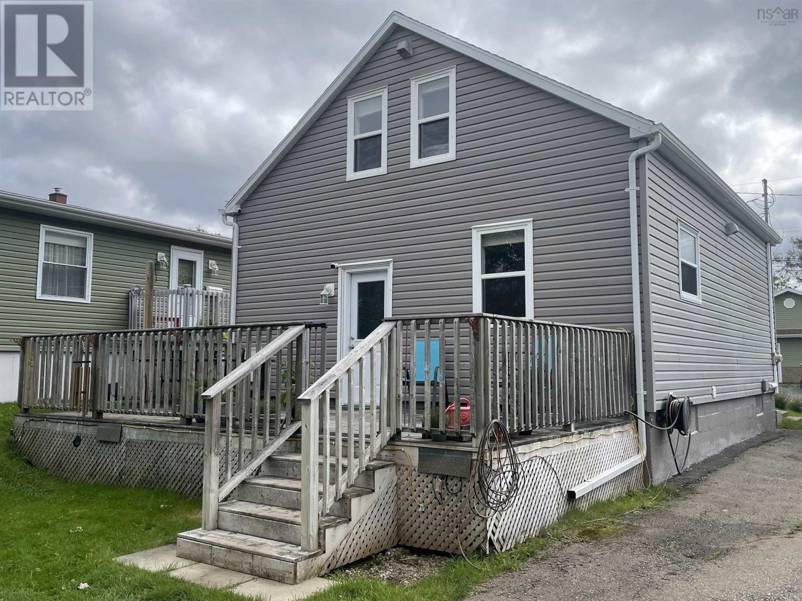 73 Brown Street, Sydney, Nova Scotia  B1S 2M6 - Photo 3 - 202623955