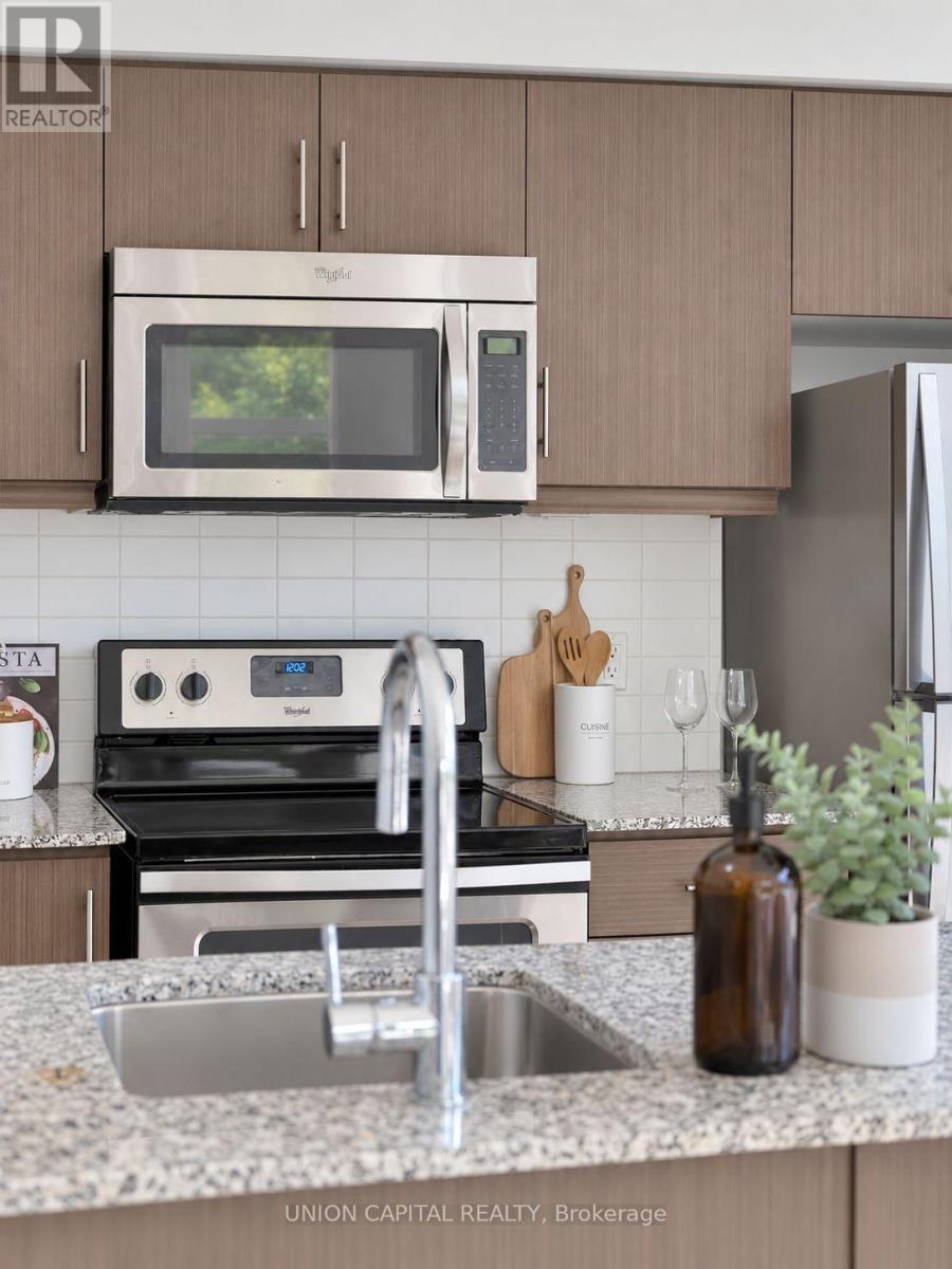 202 - 10 Willison Square, Toronto, Ontario  M5T 0A8 - Photo 10 - C13809814