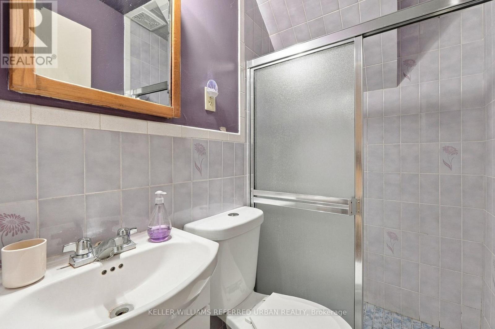 146 Montrose Avenue, Toronto, Ontario  M6J 2T7 - Photo 18 - C13810332