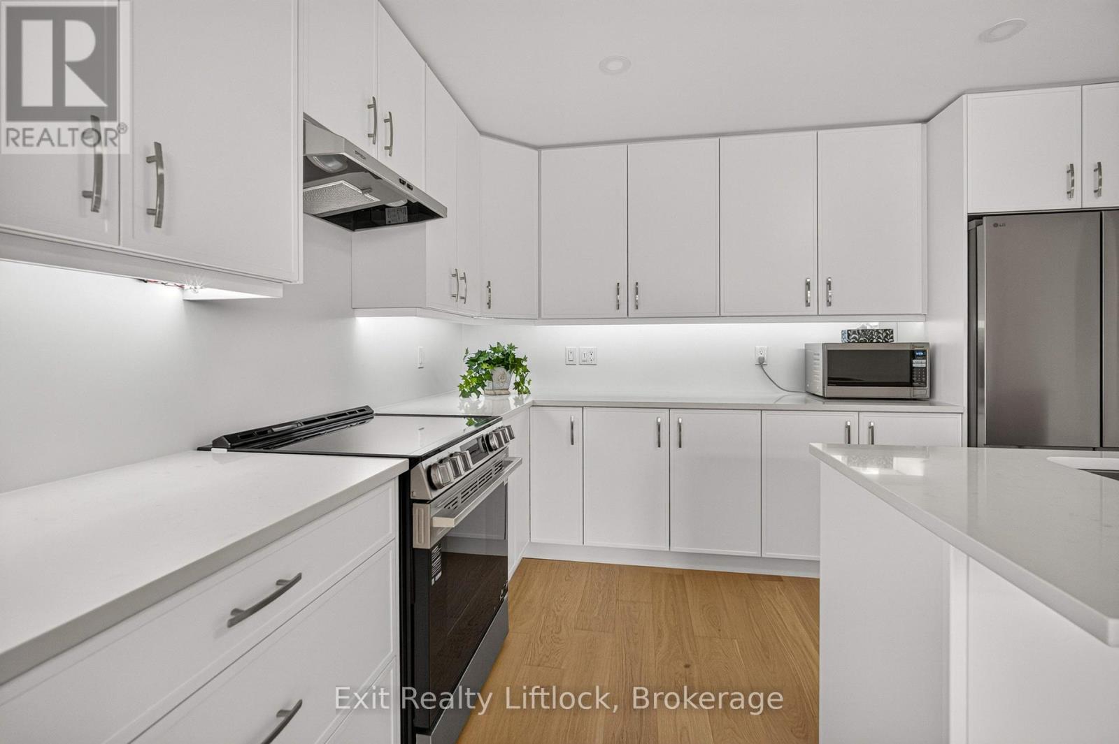 727 Latimer Way, Peterborough (Monaghan Ward 2), Ontario  K9K 0H4 - Photo 10 - X13446554