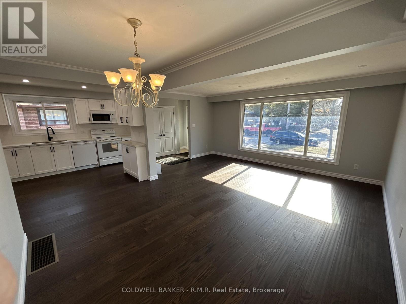 Main - 125 Cabot Street, Oshawa, Ontario  L1J 5R8 - Photo 5 - E13810434